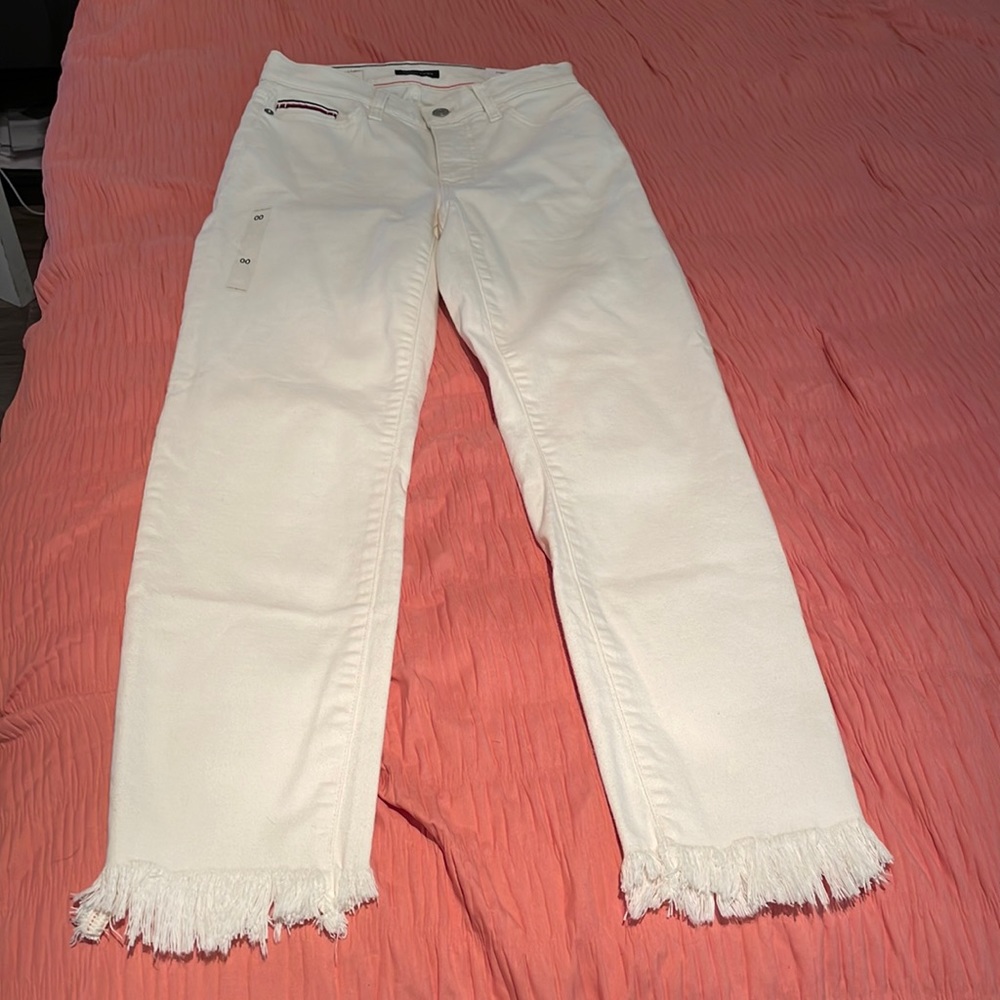Tommy Hilfiger white jeans , stretch , high rise ,, new with tag , size 00